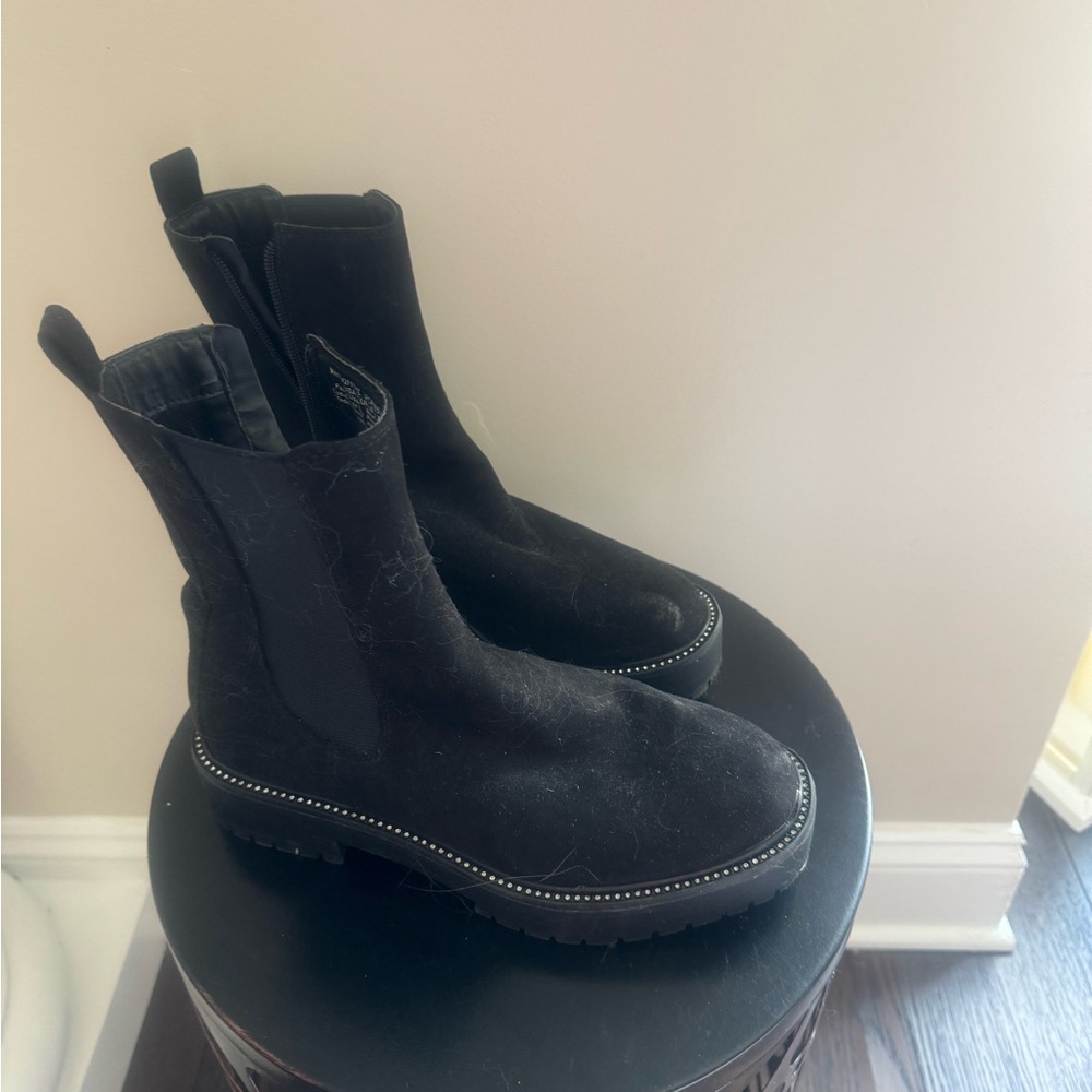 Time and Tru Black Heeled Boots